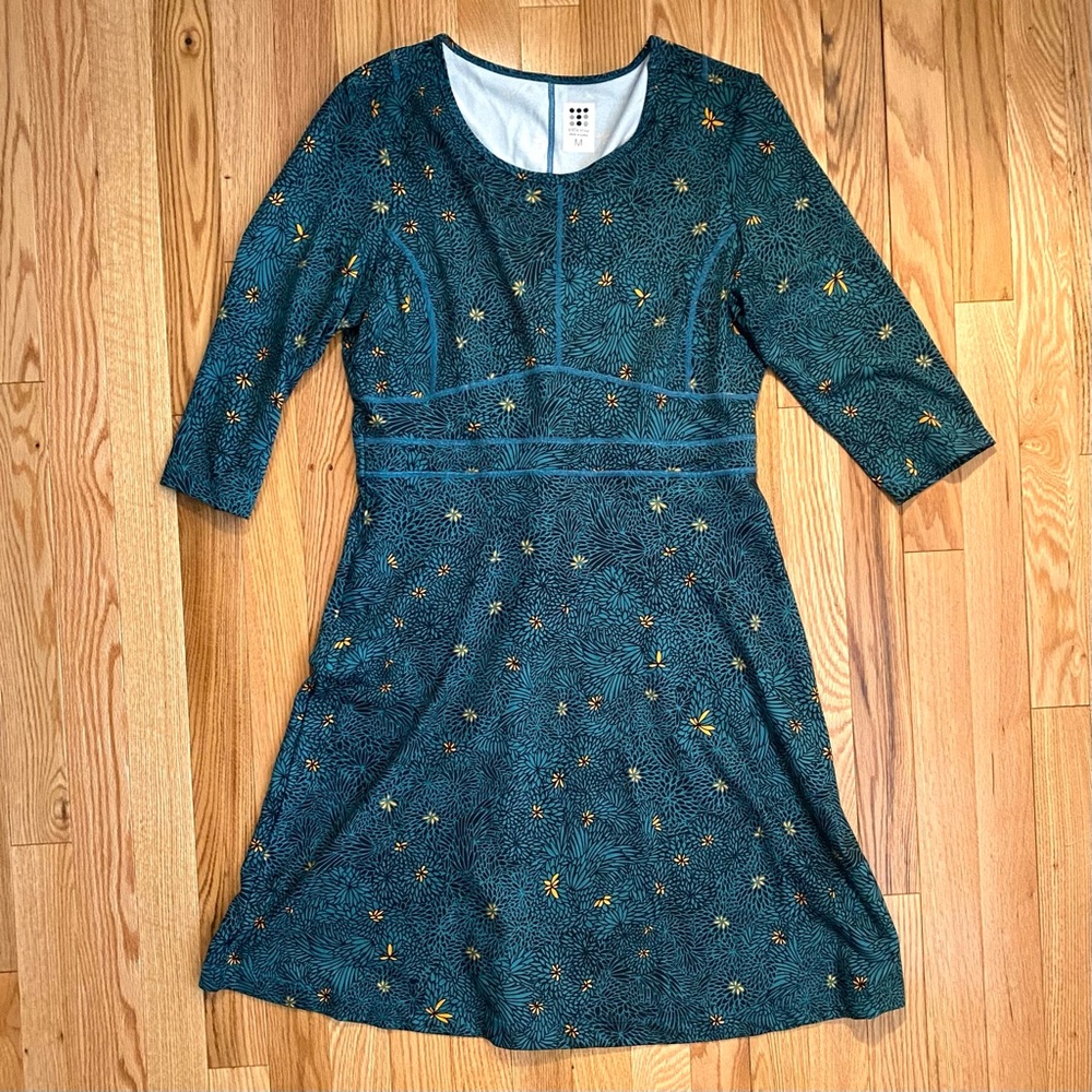 NWOT Title Nine Dream 3/4 Sleeve Dress - Size Medium